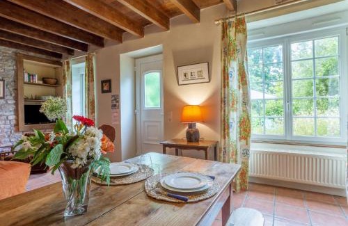 Sartilly-Baie-Bocage Casa | Holiday Home La Haute Gilberdière-1 by Interhome