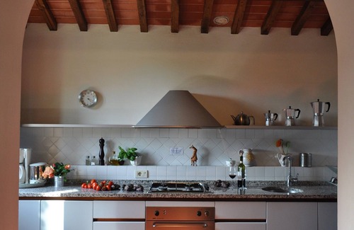 Le Piazze Villa | La Limonaia en el jardín de una villa señorial.