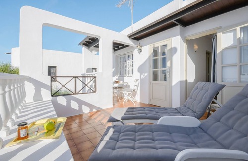Puerto del Carmen Casa | Casa de vacaciones "La Lujancita" cerca de la playa con terraza, vistas al mar y Wi-Fi