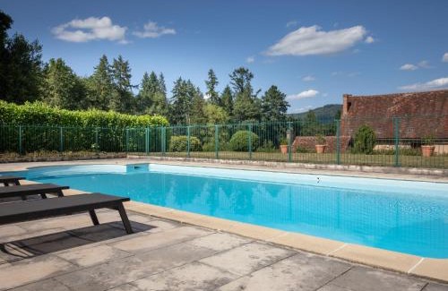 La Tagniere Casa | Holiday Home La Maison du Chateau by Interhome