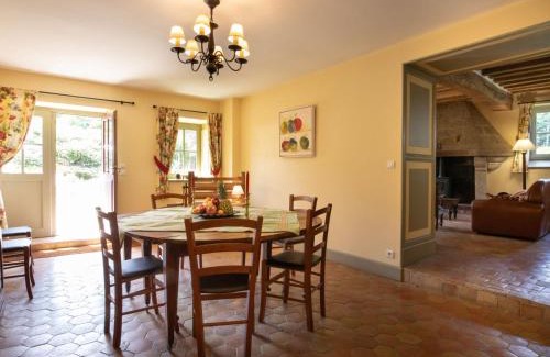 La Tagniere Casa | Holiday Home La Maison du Chateau by Interhome