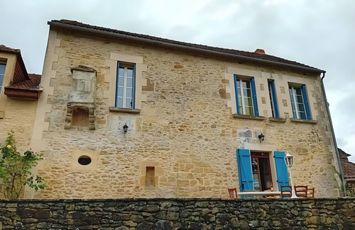 Meyrals Casa | Casa de vacaciones 'La Maison De Carmensac' con terraza privada y jardín privado