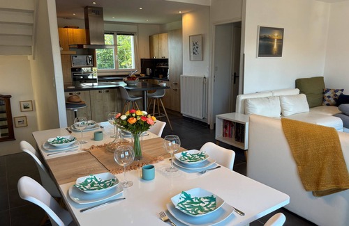 Ploemeur Casa | Casa de vacaciones 'La Maison Ty Logis' con terraza privada, jardín privado y Wi-Fi