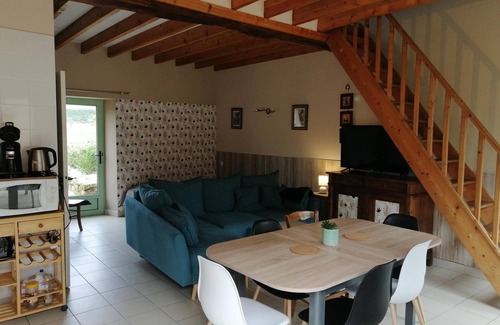 Fye Casa | Casa de vacaciones 'La Maisonnette Du Meslay' con terraza privada, jardín compartido y Wi-Fi