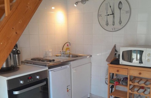 Fye Casa | Casa de vacaciones 'La Maisonnette Du Meslay' con terraza privada, jardín compartido y Wi-Fi