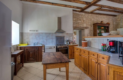 Mayac Casa | Casa de vacaciones 'La Petite Cour' con piscina compartida, terraza privada y Wi-Fi