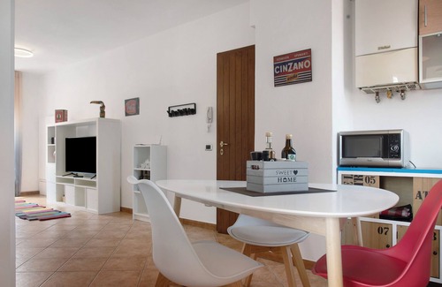 Germignaga Casa | Casa de vacaciones 'La Piazzetta' con vistas a la montaña y Wi-Fi