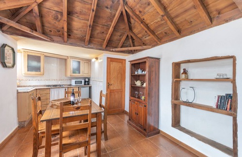 El Granel Casa | Casa de vacaciones 'La Rehoya' con vistas al mar, terraza privada y Wi-Fi
