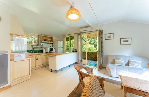 Mondragon Casa | Casa de vacaciones 'La Romarine' con piscina compartida, Wi-Fi y aire acondicionado