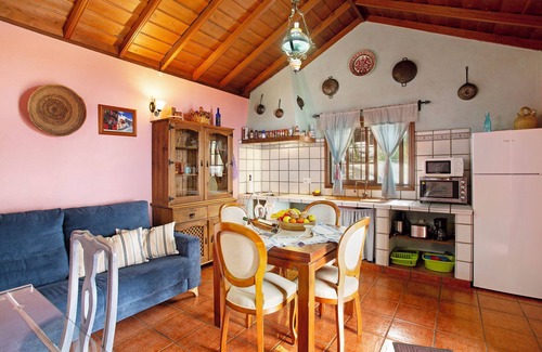 Tijarafe Casa | Casa de vacaciones 'La Roquina' con vistas al mar, Wi-Fi y aire acondicionado