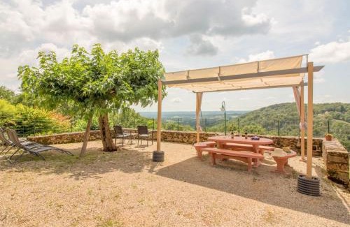 Meyssac Casa | Holiday Home La Salesse by Interhome