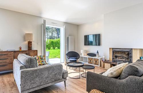 Baden Casa | Holiday Home La Tour Bourgerel avec piscine by Interhome
