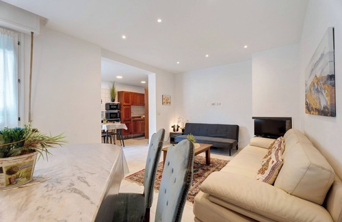 Omegna Casa | Casa de vacaciones 'Lago Leo' con vistas a la montaña, terraza privada y Wi-Fi