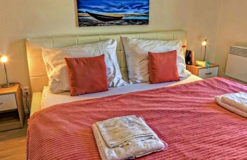 Lojzova Paseka Casa | Holiday Home Lakeside Village 23 - - sauna by Interhome