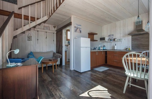 Tejina Casa | Casa de vacaciones 'Las Hermanas II' con vistas al mar y a la montaña, piscina compartida y jardín