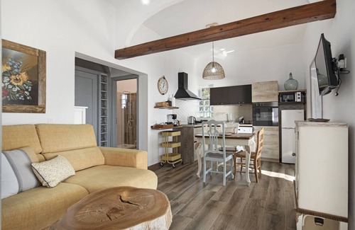 Jedey Casa | Casa Vacacional 'Las Golondrinas - B' con Vista al Mar, Terraza Privada y Wi-Fi