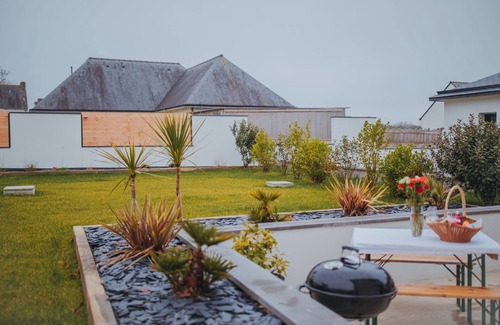 Camors Casa | Casa de vacaciones 'Le Desirella' con terraza privada, Wi-Fi y aire acondicionado