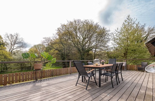 Pleucadeuc Casa | Casa de vacaciones 'Le Foutaye - Gîte En Pleine Nature' con terraza privada y jardín privado