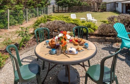 Hauteville-sur-Mer Casa | Holiday Home Les Mouettes by Interhome