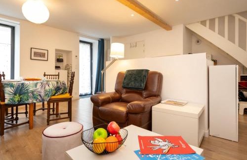 Le Vivier-sur-Mer Casa | Holiday Home Les Liesses by Interhome