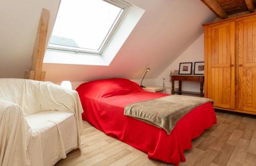 Le Vivier-sur-Mer Casa | Holiday Home Les Liesses by Interhome
