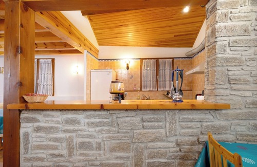 La Llagonne Casa | Casa de Vacaciones Le Galbe - 4 Habitaciones con Jardín y Garaje, Ideal para Vacaciones en Familia