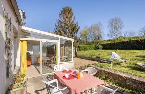 Ergue-Gaberic Casa | Casa de vacaciones 'Le Jardin De Léonie' con terraza privada, jardín privado y Wi-Fi
