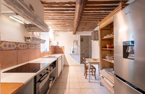 Cabannes Casa | Casa de vacaciones 'Le Mas Saint Pierre' con terraza privada, jardín privado y Wi-Fi