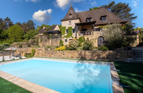 Saint-Cyprien Casa | Casa de vacaciones 'Le Pigeonnier De Sinzelle' con piscina privada, terraza privada y Wi-Fi