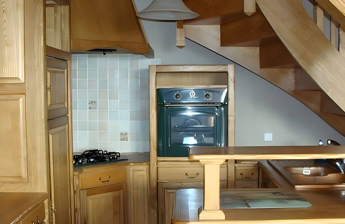 Rentieres Casa | Holiday Home 'Le Panorama' with Mountain View, Shared Terrace and Wi-Fi