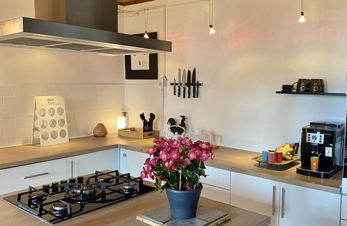 Neuvicq Casa | Casa de vacaciones 'Le Petit Four À Pain' con piscina privada, terraza privada y Wi-Fi
