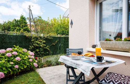 Pessac Casa | Casa de vacaciones 'Le Petit Prince - Pessac, Burdeos' con terraza privada, Wi-Fi y aire acondicionado