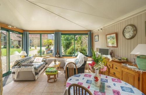 Roscanvel Casa | Holiday Home Le Pigeonnier by Interhome