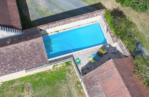 Mayac Casa | Casa de vacaciones 'Le Pigeonnier' con piscina compartida, Wi-Fi y aire acondicionado