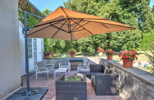 Riberac Casa | Casa de vacaciones 'Le Puy Bellevue' con piscina privada, terraza privada y Wi-Fi