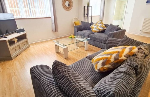 Pembroke Dock Casa | Holiday home★Leisure★Private Parking★Pembroke Dock