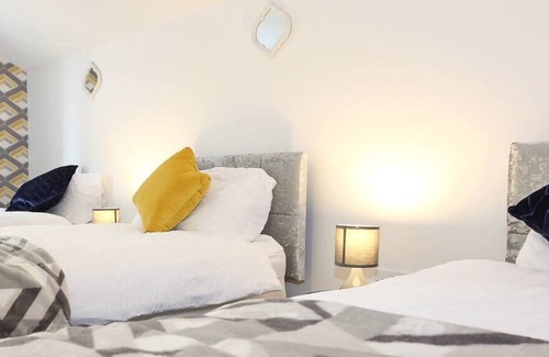 Pembroke Dock Casa | Holiday home★Leisure★Private Parking★Pembroke Dock