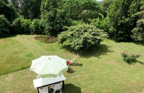 Plomeur Casa | Holiday Home Les Genêts by Interhome