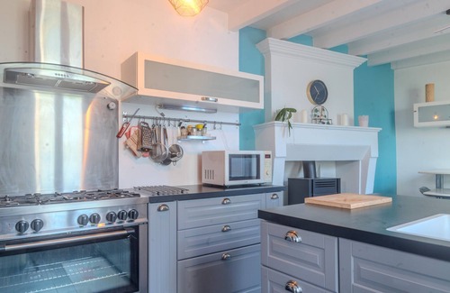 Archiac Casa | Casa de vacaciones 'Les Hirondelles Archiac' con terraza privada, jardín privado y Wi-Fi