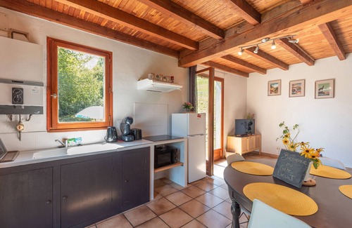 Peyrouse Casa | Casa de vacaciones 'Lieuj' con vistas a la montaña, terraza privada y Wi-Fi