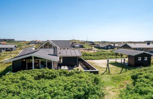 Bjerregard Strand Casa | Holiday Home Lill - 50m from the sea by Interhome
