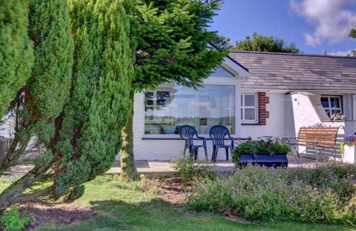 Llangain Casa | Holiday Home Llangain by Interhome