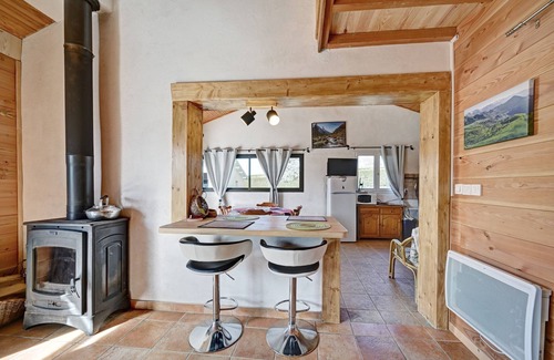 Saint-Girons Casa | Casa de vacaciones "Maisonnette à la Campagne Ariège" con jardín compartido
