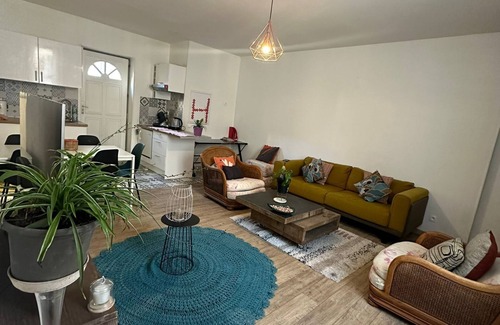 Capucins - Victoire Casa | Holiday Home 'Maison De Vacance Centre-ville' with Private Garden and Wi-Fi