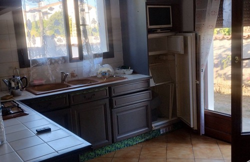 Saintes Casa | Holiday Home 'Maison De Famille' with Private Terrace and Private Garden