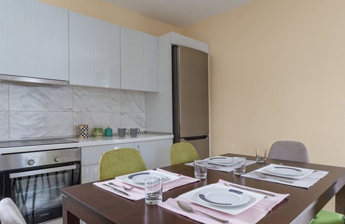 Loutraki Casa | Casa de vacaciones 'Maisonette Maria' con balcón, Wi-Fi y aire acondicionado