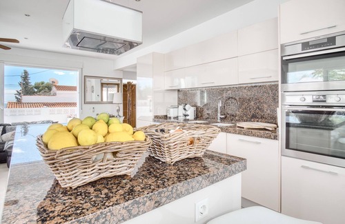 Urbanitzacio la Fustera Casa | Casa de vacaciones 'Marina Luah' con piscina privada, Wi-Fi y aire acondicionado