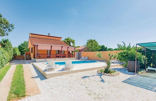 Jadreski Casa | Casa de vacaciones "MARLENA" casa relajante con piscina