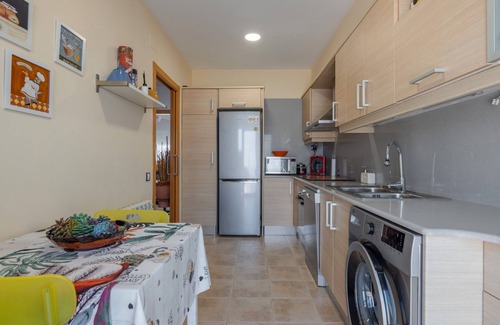 Cunit Casa | Casa de vacaciones 'Marti' con vistas al mar, Wi-Fi y aire acondicionado