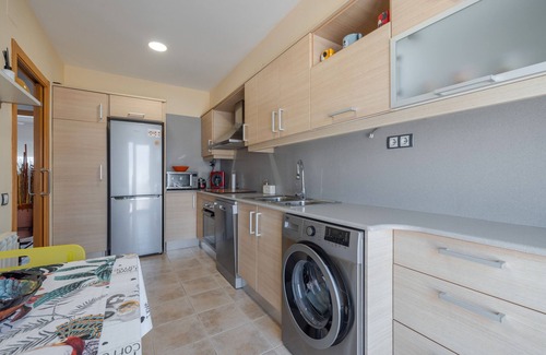 Cunit Casa | Casa de vacaciones 'Marti' con vistas al mar, Wi-Fi y aire acondicionado
